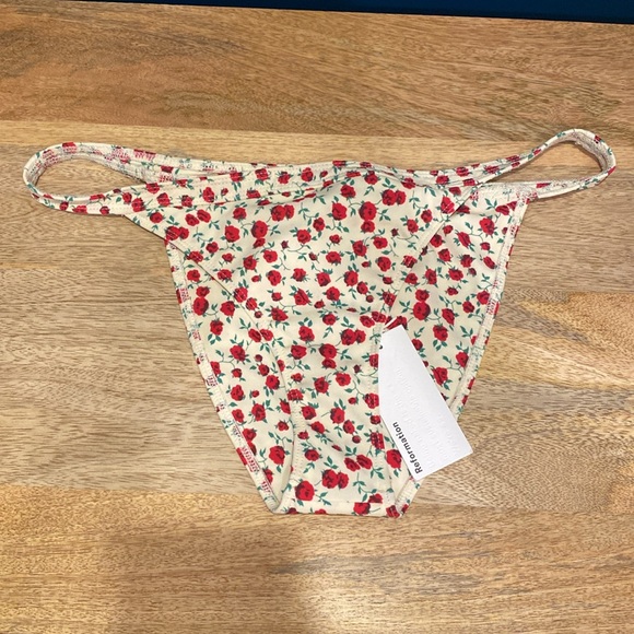 NEW Reformation Palms Bikini Bottoms in Amber (Red/Cream Floral), Size L (10) - Picture 3 of 10